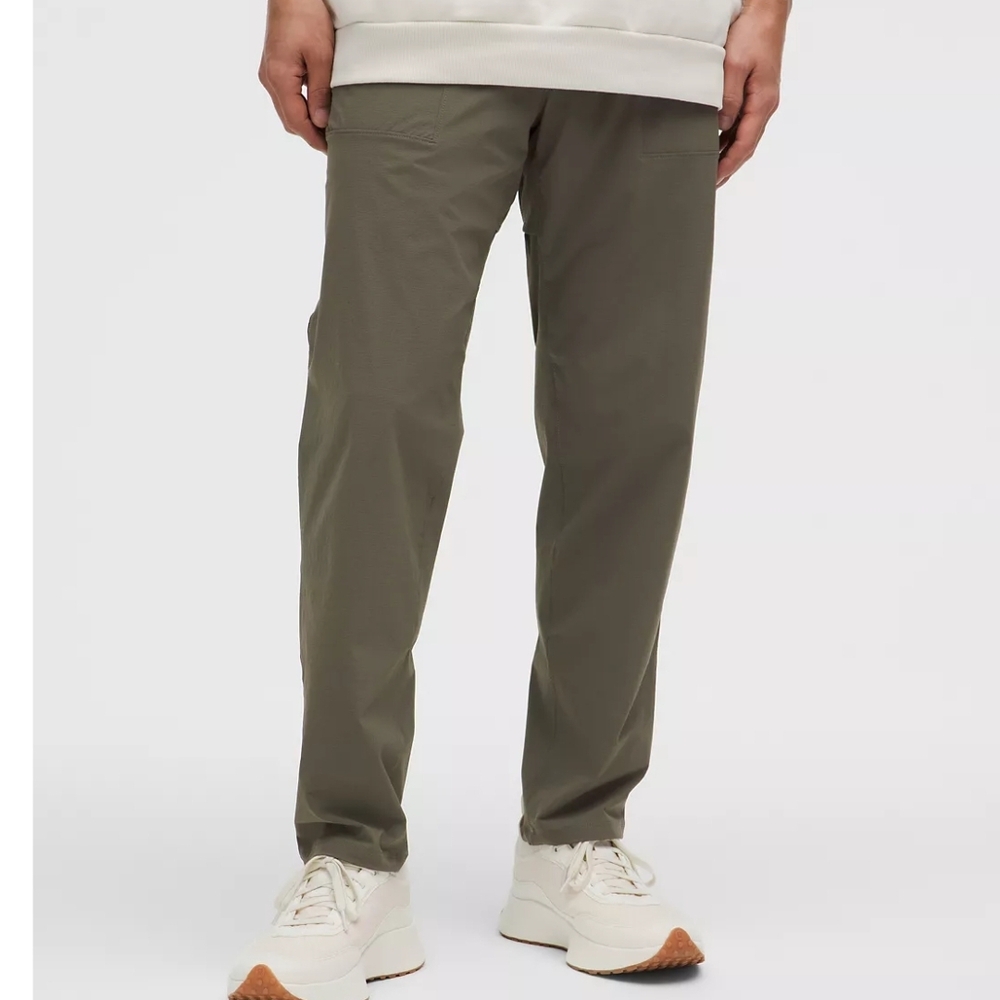 lululemon athletica Men's Beige Joggers
